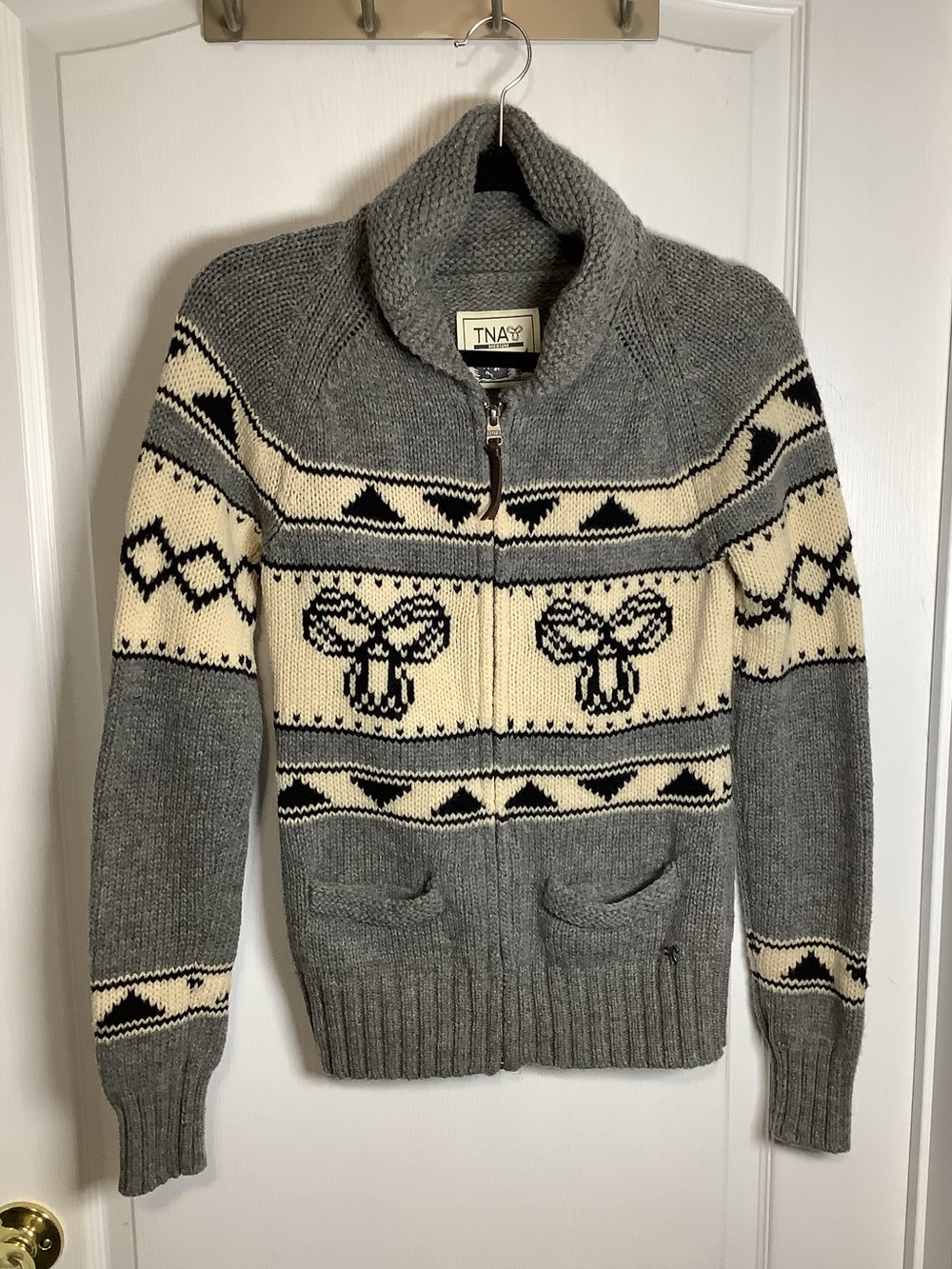 TNA Lambswool Grey & Cream Zip-Front Patterned Sweater
